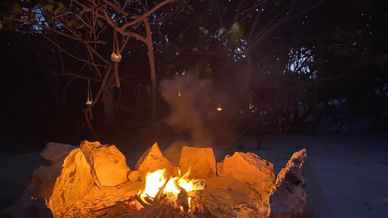 ホテル Glamp Ikal トゥルム エクステリア 写真