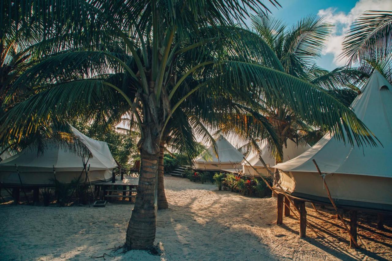 ホテル Glamp Ikal トゥルム エクステリア 写真